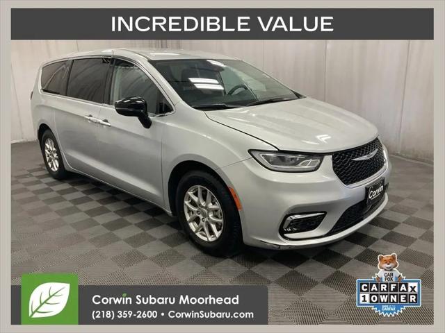 2024 Chrysler Pacifica Touring L for sale in Moorhead, MN