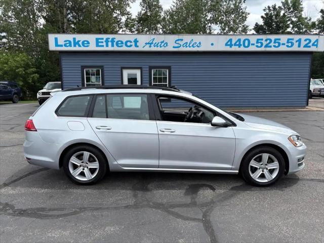 2015 Volkswagen Golf SportWagen TSI SE 4-Door for sale in Chardon, OH