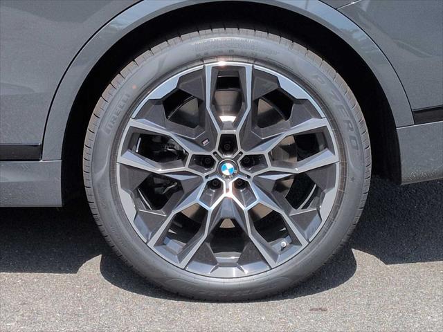 2027 BMW X7 M60i