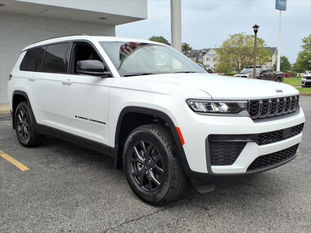 2027 Jeep Grand Cherokee L Laredo Altitude