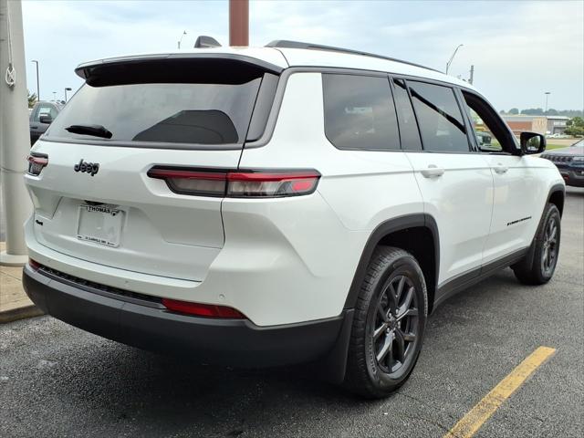 2027 Jeep Grand Cherokee L Laredo Altitude
