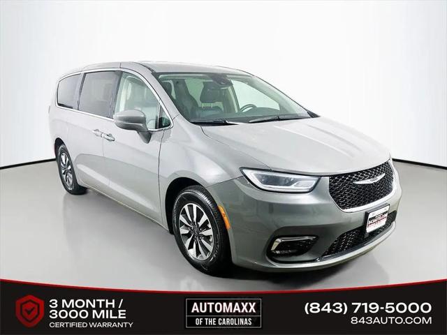 2022 Chrysler Pacifica Hybrid Touring L for sale in Summerville, SC