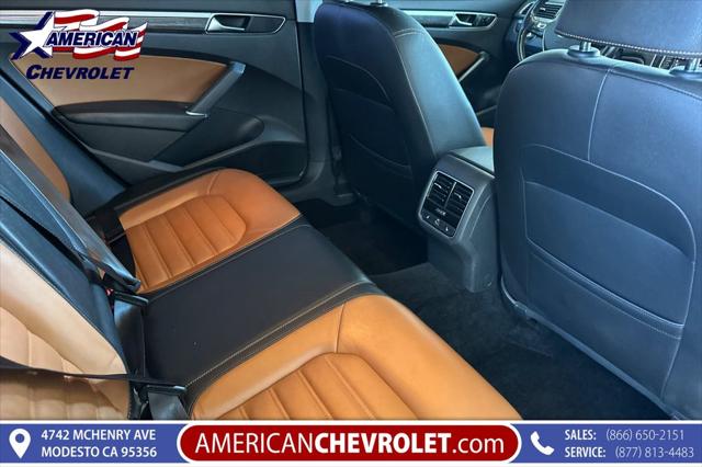 2018 Volkswagen Passat 3.6L V6 SEL Premium