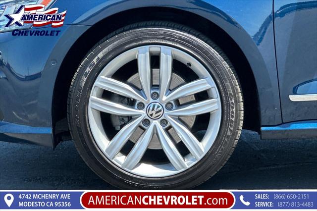 2018 Volkswagen Passat 3.6L V6 SEL Premium