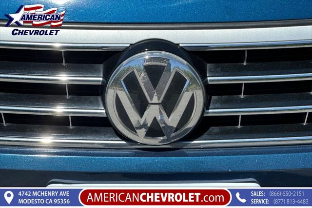 2018 Volkswagen Passat 3.6L V6 SEL Premium
