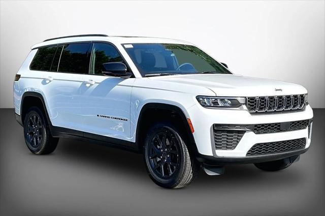 New 2027 Bright White Clear-Coat Paint Jeep Laredo image 2