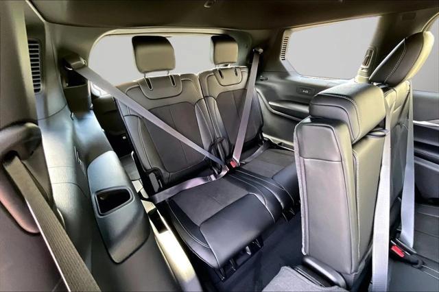 New 2027 Sting-Gray Clear-Coat Paint Jeep Laredo image 21