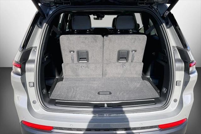 New 2027 Sting-Gray Clear-Coat Paint Jeep Laredo image 22