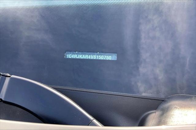 New 2027 Sting-Gray Clear-Coat Paint Jeep Laredo image 35