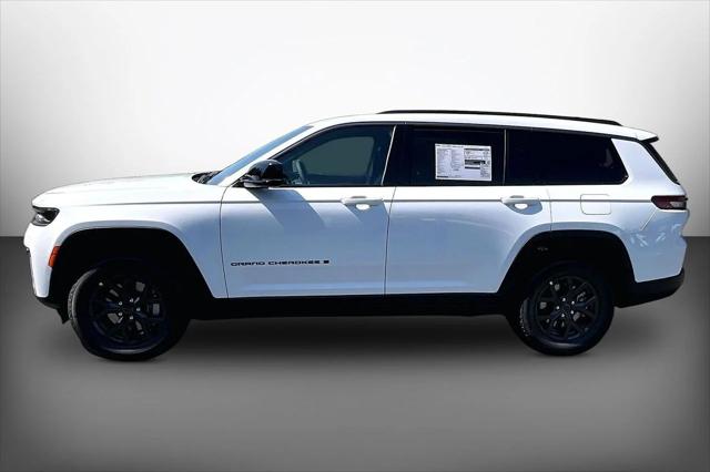 New 2027 Bright White Clear-Coat Paint Jeep Laredo image 5