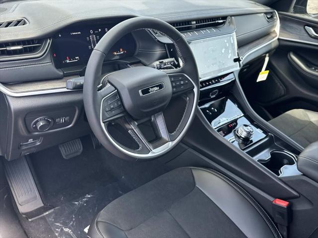 2027 Jeep Grand Cherokee GRAND CHEROKEE LAREDO ALTITUDE 4X4 2027 Jeep Grand Cherokee GRAND CHEROKEE LAREDO ALTITUDE 4X4