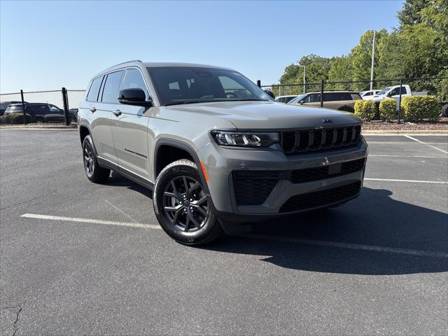 2027 Jeep Grand Cherokee L Laredo Altitude