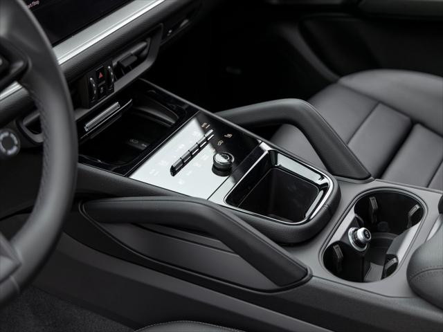 2026 Porsche Cayenne Unknown