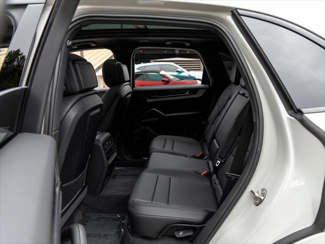 2026 Porsche Cayenne Unknown