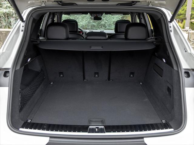 2026 Porsche Cayenne Unknown