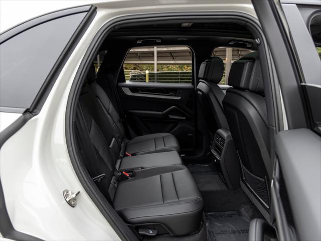 2026 Porsche Cayenne Unknown