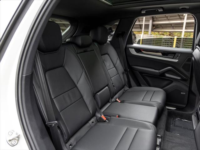 2026 Porsche Cayenne Unknown