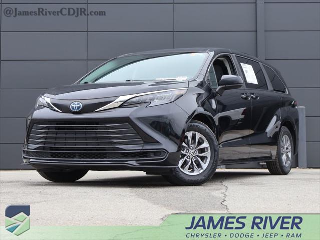 2024 Toyota Sienna LE for sale in Ozark, MT