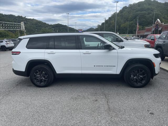 2027 Jeep Grand Cherokee GRAND CHEROKEE L LAREDO ALTITUDE 4X4 2027 Jeep Grand Cherokee GRAND CHEROKEE L LAREDO ALTITUDE 4X4
