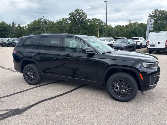 2027 Jeep Grand Cherokee L Laredo Altitude