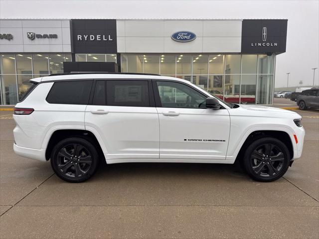2027 Jeep Grand Cherokee GRAND CHEROKEE L LIMITED RESERVE 4X4