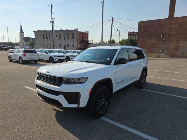 2027 Jeep Grand Cherokee L Laredo Altitude