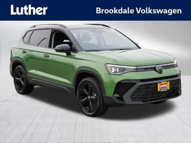 2025 Volkswagen Taos 1.5T SE Black for sale in Minneapolis, MN