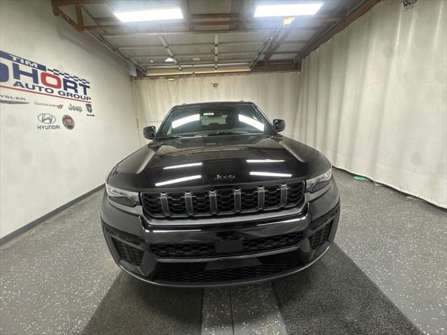 2027 Jeep Grand Cherokee Laredo Altitude 2027 Jeep Grand Cherokee Laredo Altitude