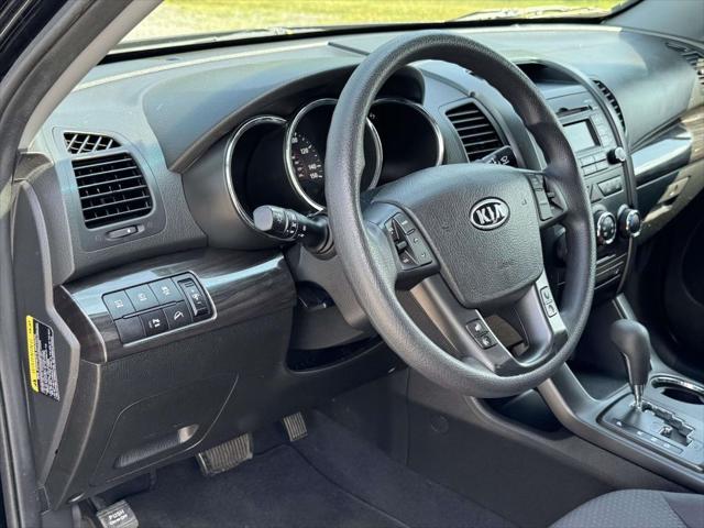 2011 Kia Sorento LX 2011 Kia Sorento LX