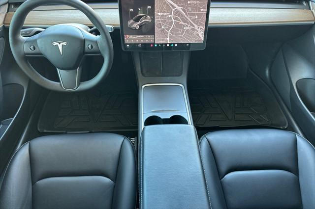 2021 Tesla Model 3 Standard Range Plus Rear-Wheel Drive