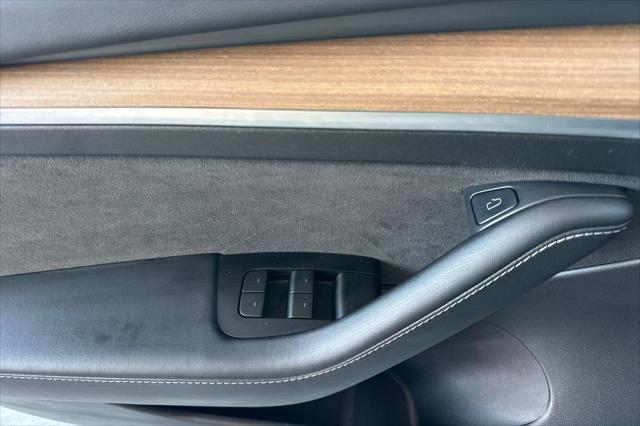 2021 Tesla Model 3 Standard Range Plus Rear-Wheel Drive