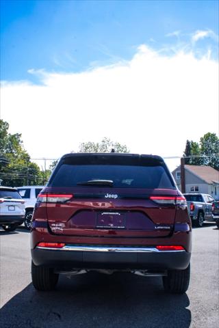 2024 Jeep Grand Cherokee Limited 4x4 2024 Jeep Grand Cherokee Limited 4x4