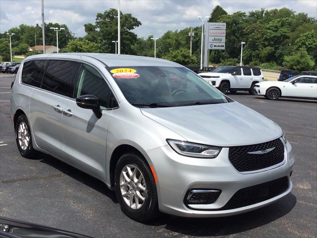 2024 Chrysler Pacifica Touring L 2024 Chrysler Pacifica Touring L