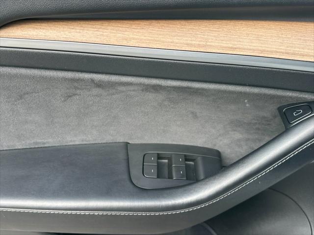 2021 Tesla Model 3 Standard Range Plus Rear-Wheel Drive