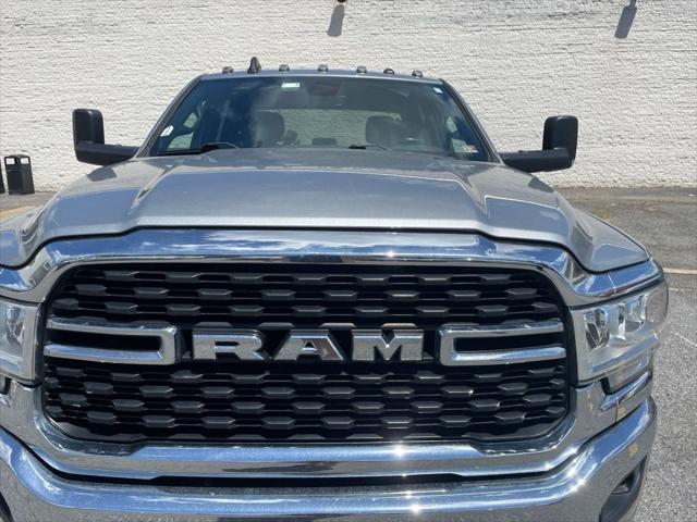 2022 RAM 3500 Big Horn Crew Cab 4x4 8 Box 2022 RAM 3500 Big Horn Crew Cab 4x4 8 Box