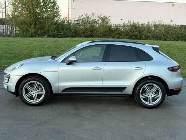 2017 Porsche Macan Base