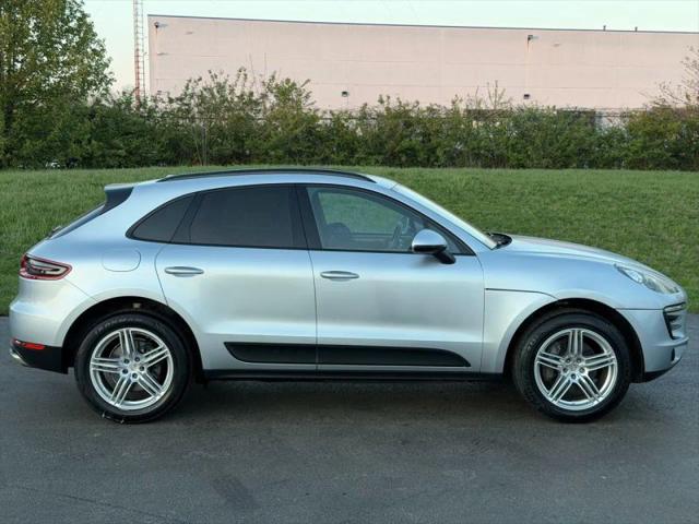 2017 Porsche Macan Base