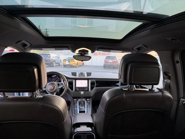 2017 Porsche Macan Base