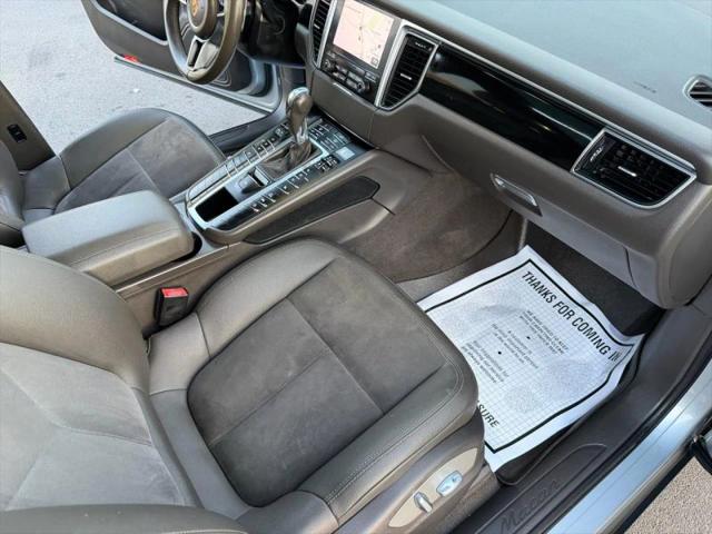 2017 Porsche Macan Base