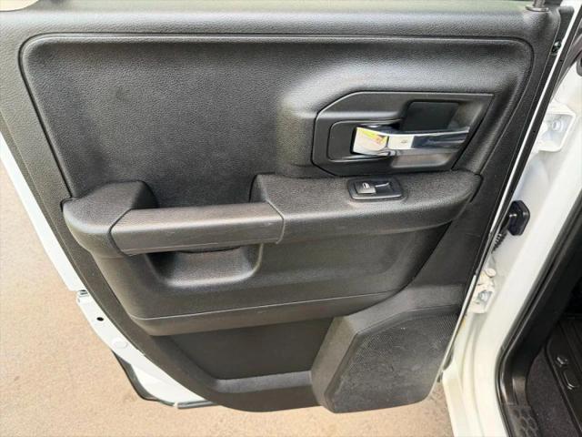 2017 Ram 1500 Night Quad Cab 4x4 64 Box