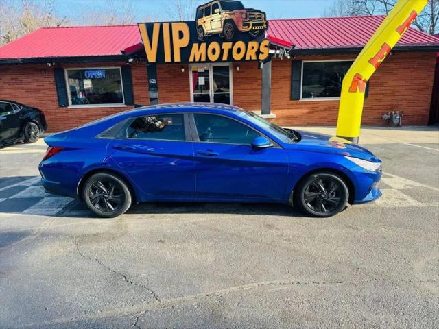 2023 Hyundai Elantra SEL for sale near Hamilton, OH
