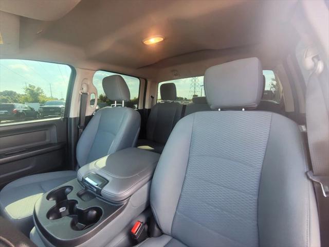 2017 Ram 1500 Express Crew Cab 4x4 57 Box