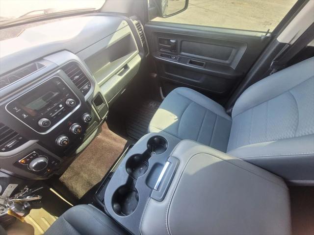 2017 Ram 1500 Express Crew Cab 4x4 57 Box