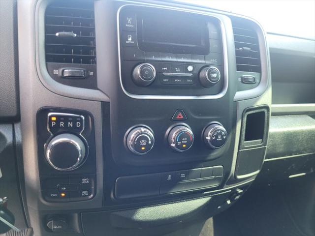 2017 Ram 1500 Express Crew Cab 4x4 57 Box