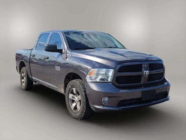 2017 Ram 1500 Express Crew Cab 4x4 57 Box