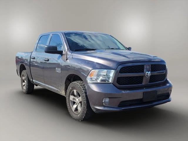 2017 Ram 1500 Express Crew Cab 4x4 57 Box
