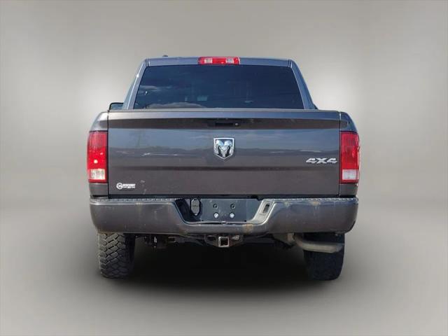2017 Ram 1500 Express Crew Cab 4x4 57 Box