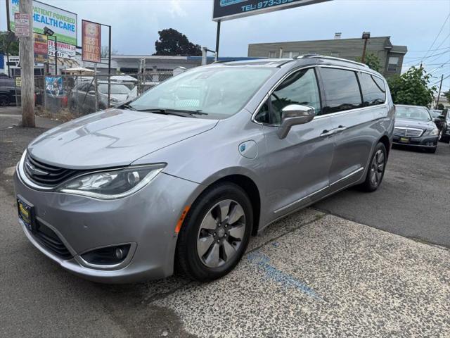 2018 Chrysler Pacifica Hybrid Limited for sale in Irvington, NJ