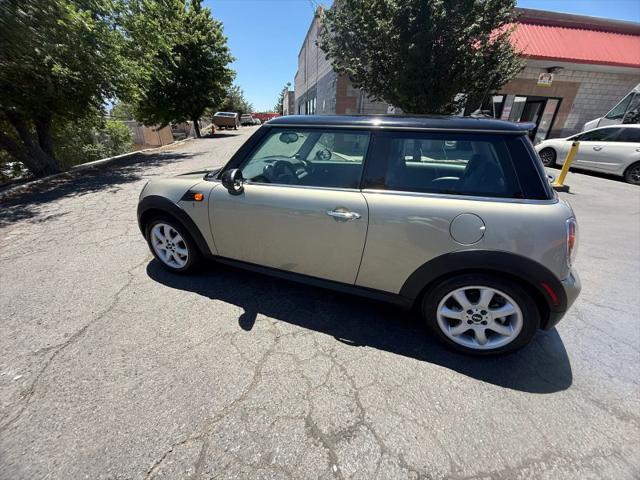 2007 MINI Cooper Base