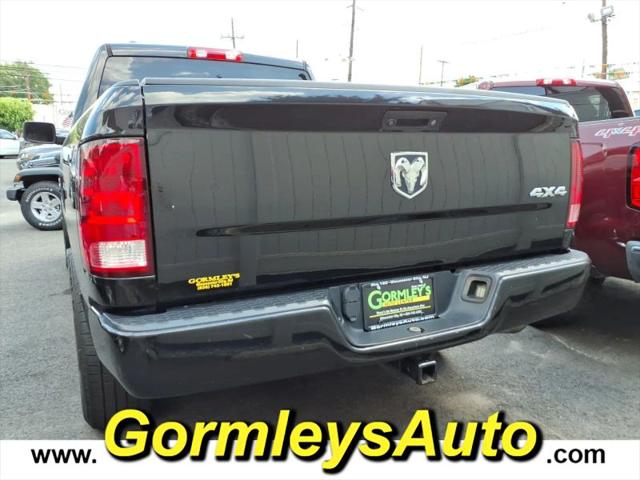 2017 Ram 1500 Express Quad Cab 4x4 6'4" Box